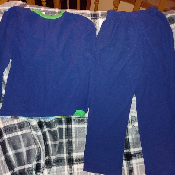 Jurassic World pajama set Boys size 10/12 - Picture 5 of 5